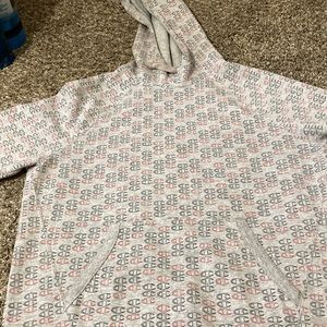 This is a super comfortable men’s long sleeve champion hoodie